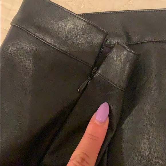 Victoria’s Secret faux leather shorts Large - Picture 6 of 11